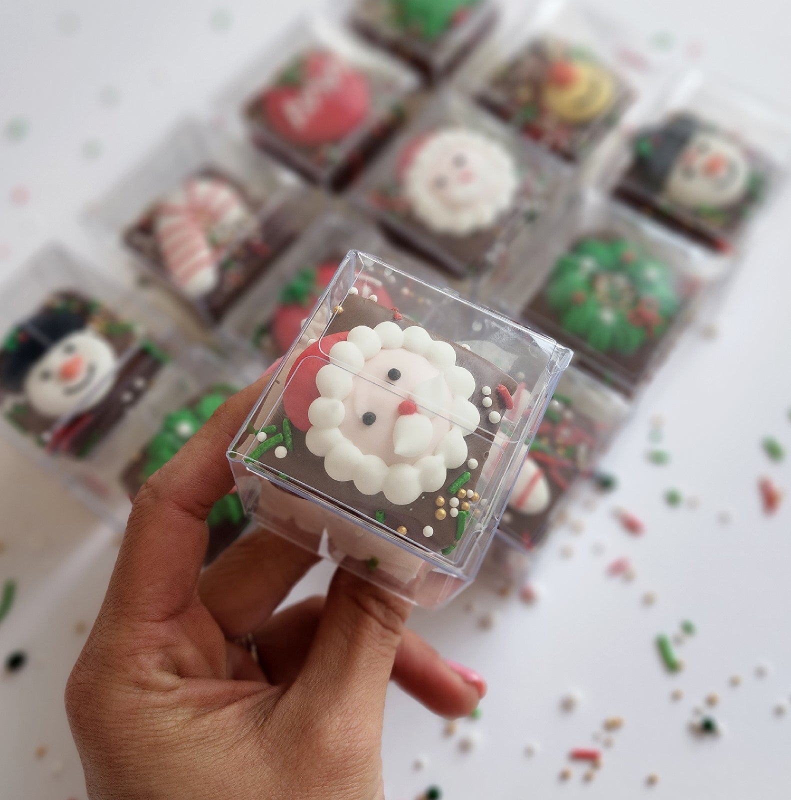 Favour Cubes - Festive Christmas Chocolate Dipped Marshmallows