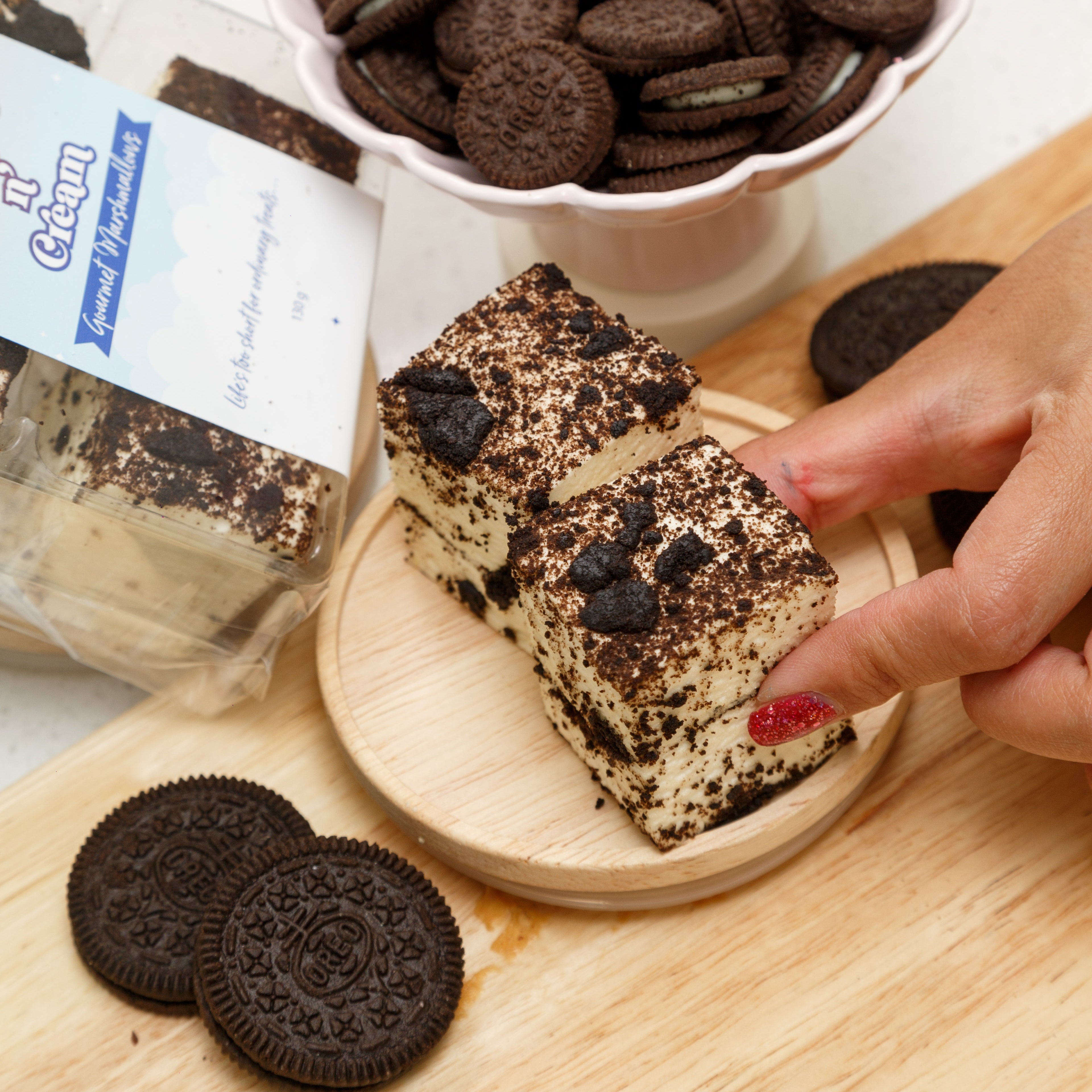 Cookies n' Cream Marshmallow 6 Pcs Tray