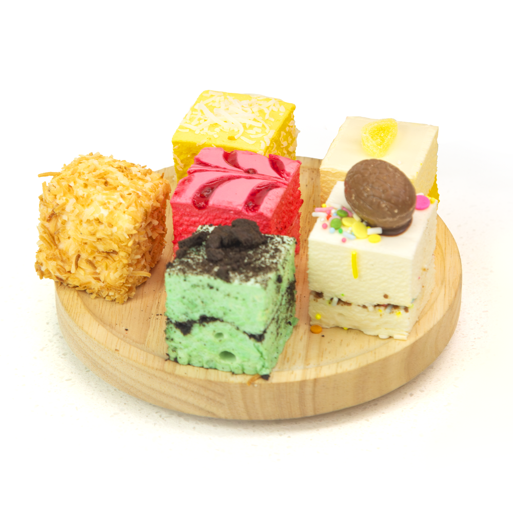 The Easter Signature Box - 12 Pcs