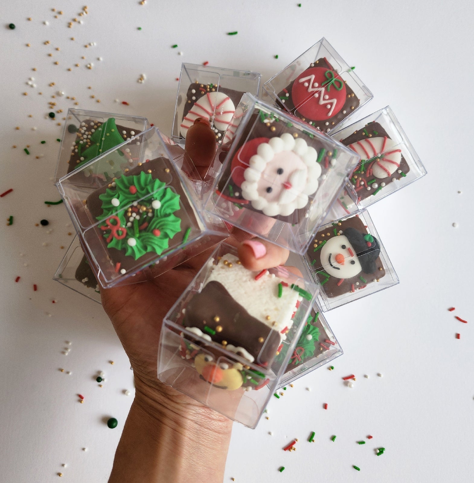 Favour Cubes - Festive Christmas Chocolate Dipped Marshmallows